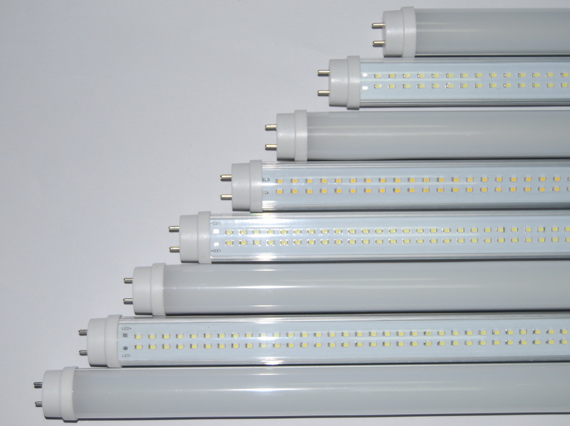 Application of LED in projector light sources and challenges in optical design